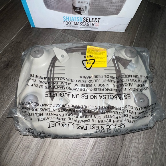 Shiatsu select foot massager with heat - Picture 5 of 6